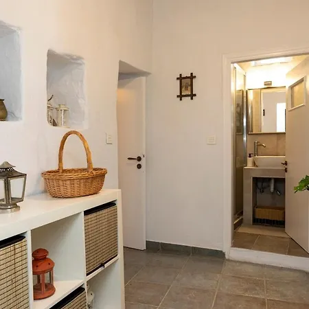 Traditional House In Sifnos Apollonia