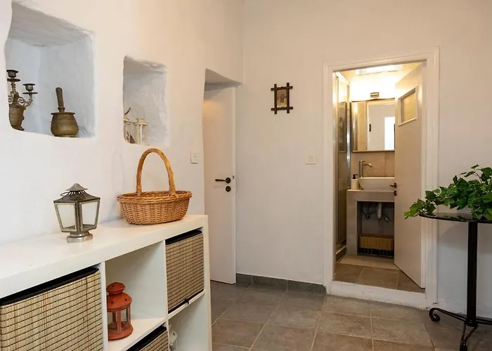 Traditional House In Sifnos Apollonia